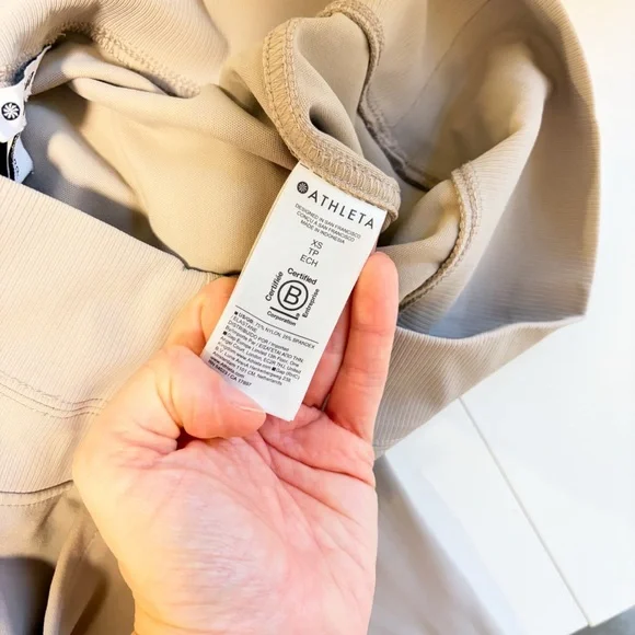 Athleta Venice High Rise Wide leg Cargo Pant XS Feather - Picture 7 of 8